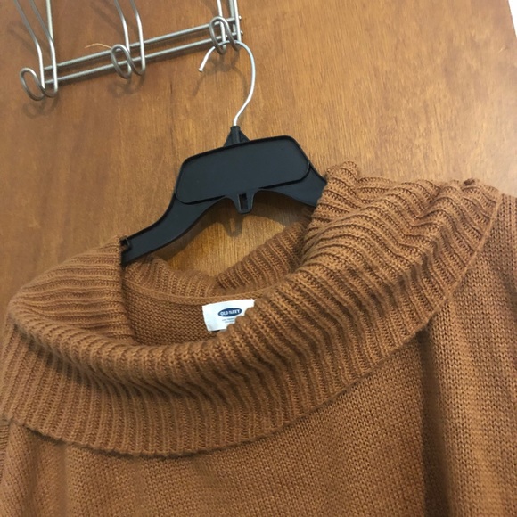 Old navy tan cowl neck long sweater. Worn once! - Picture 5 of 5